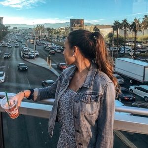 Meet your Posher, Kaycee